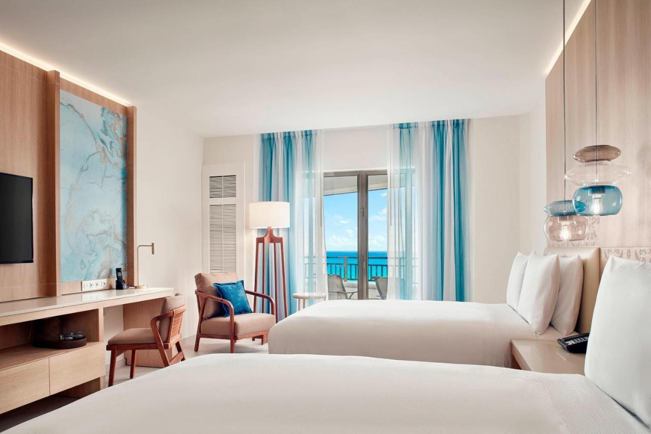Club Level for 2 adults,  Premium Ocean View Deluxe King with Balcony