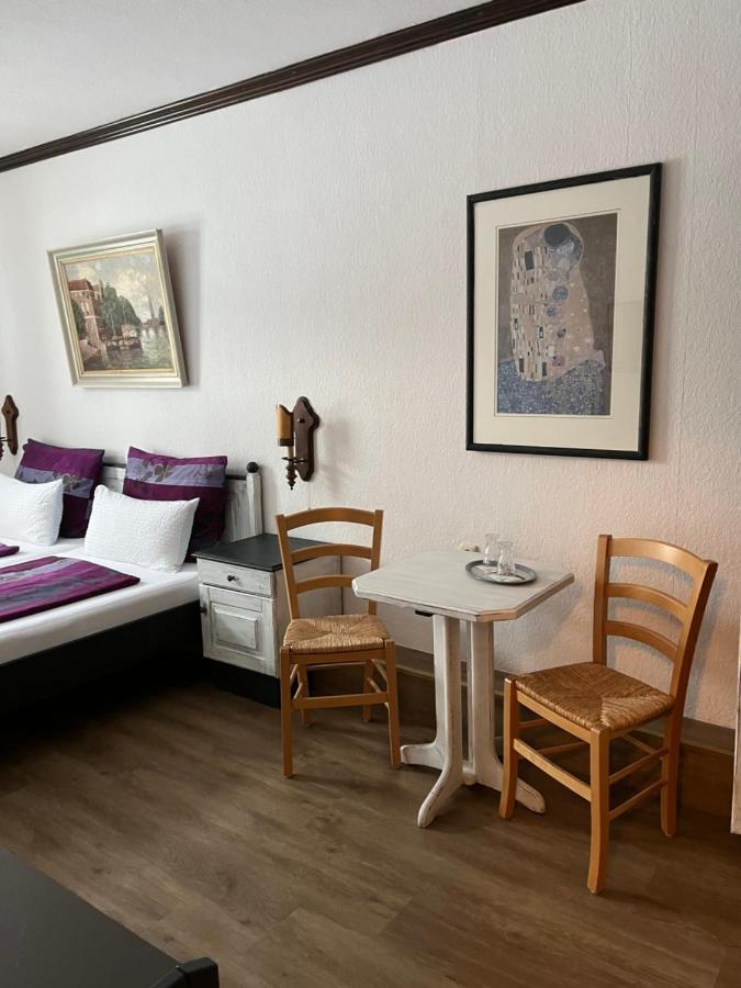 Double Room,1349234183:JPEG