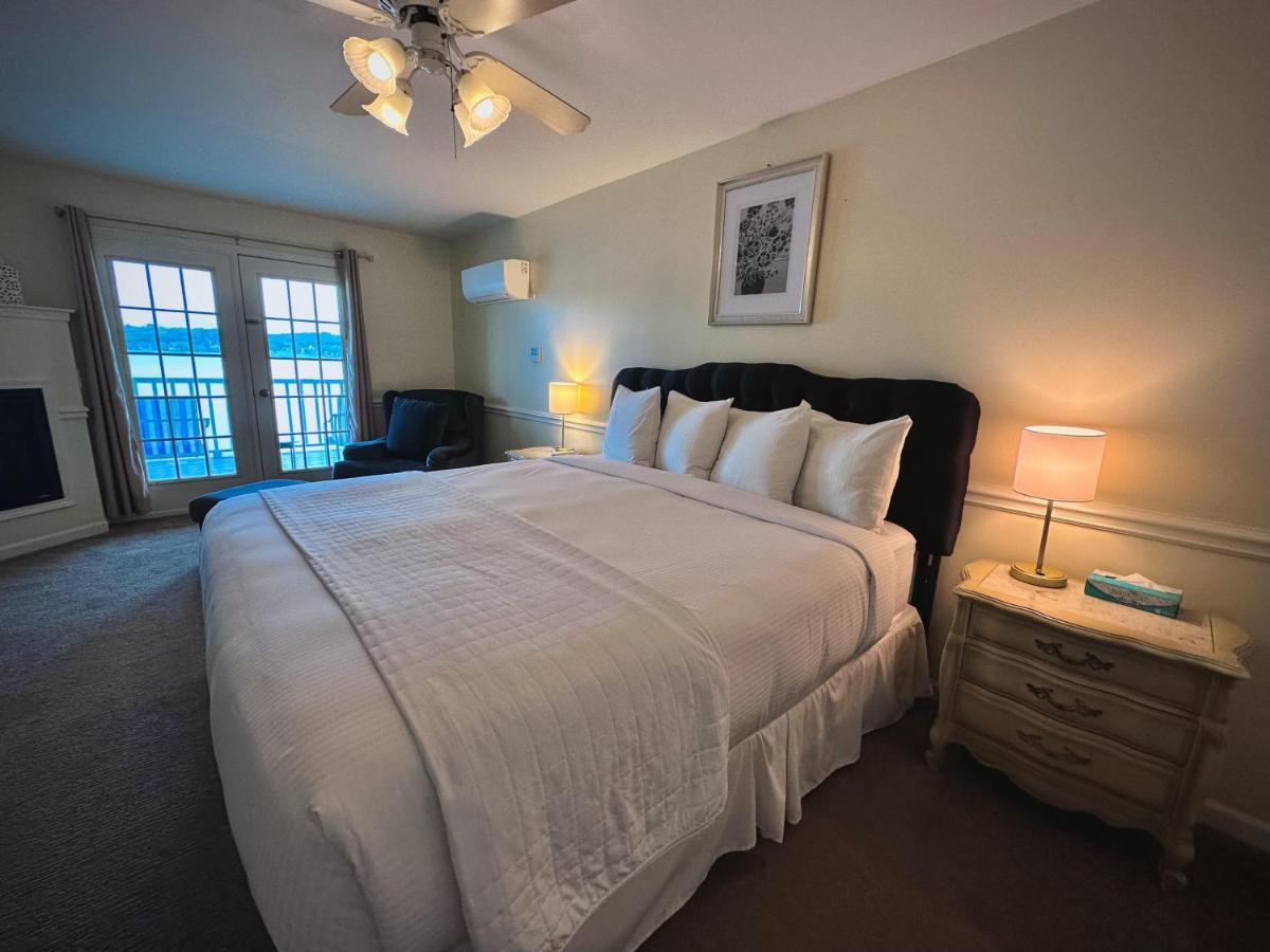 Single Room Lake View,1349282413:JPEG