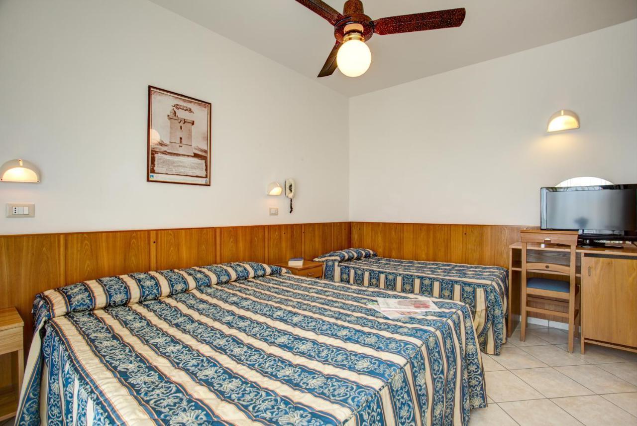 Triple Room,1347270152:JPEG