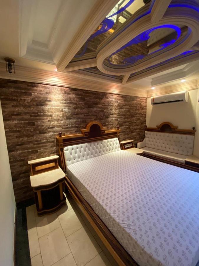 Standard Double Suite