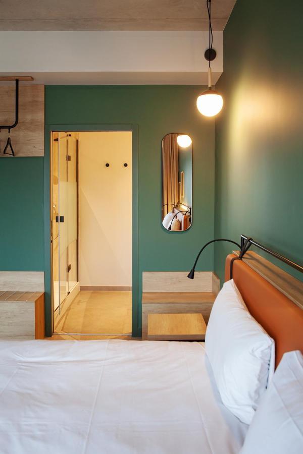 Quadruple Room,1349709217:JPEG