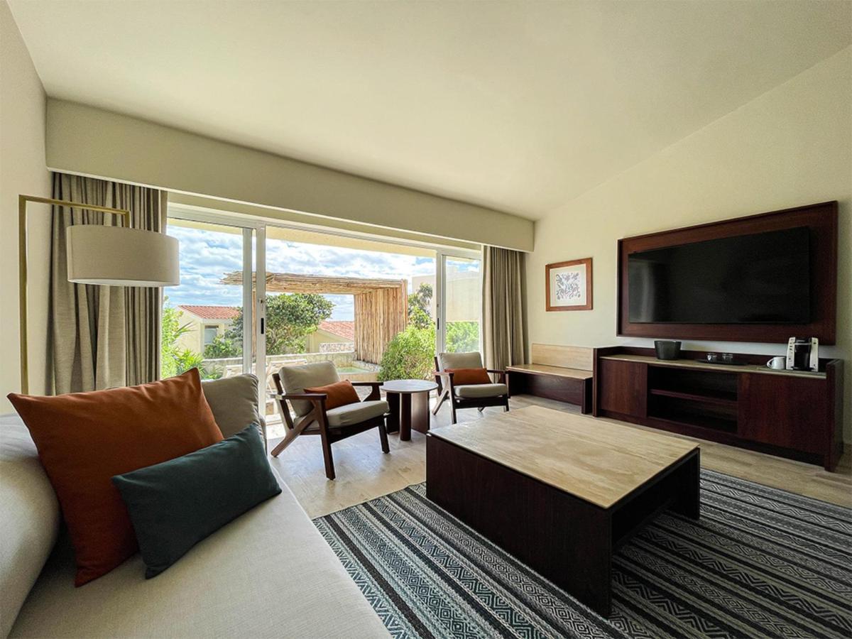 Villa Master Suite Plunge Pool,1349884303:JPEG