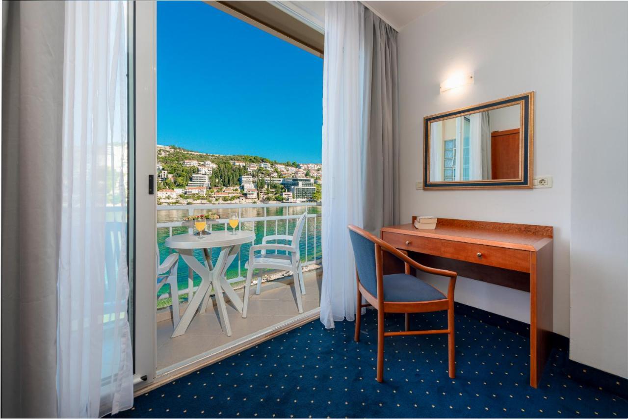 Double or Twin Room Balcony Sea View