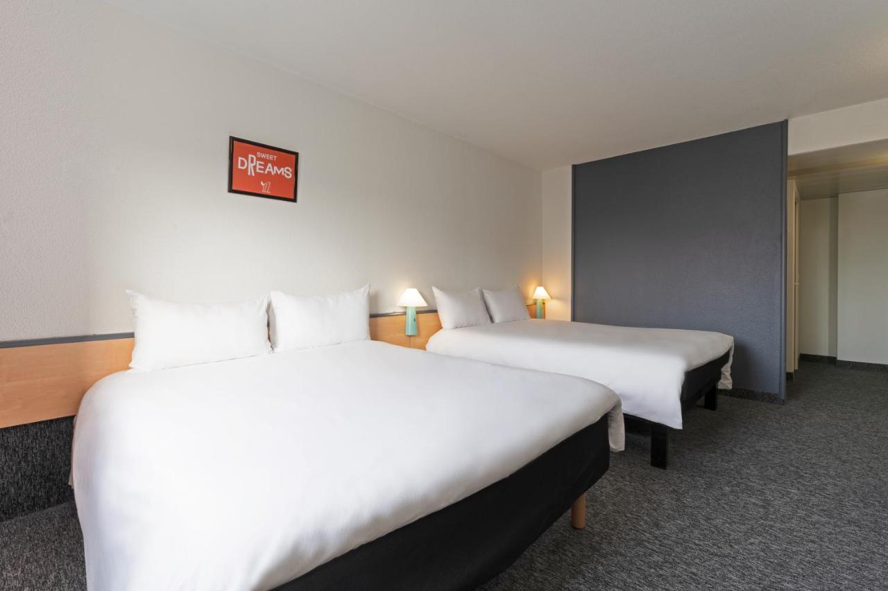 Standard Double Room Two Double Beds