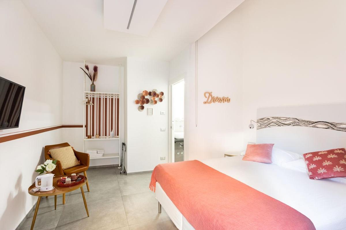 Double Room Private Bathroom