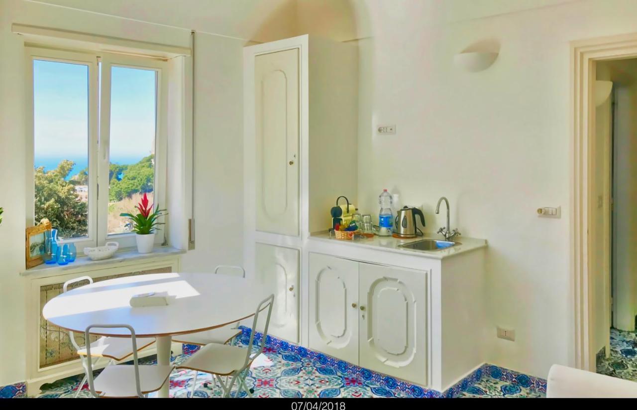 Suite front sea view balcony