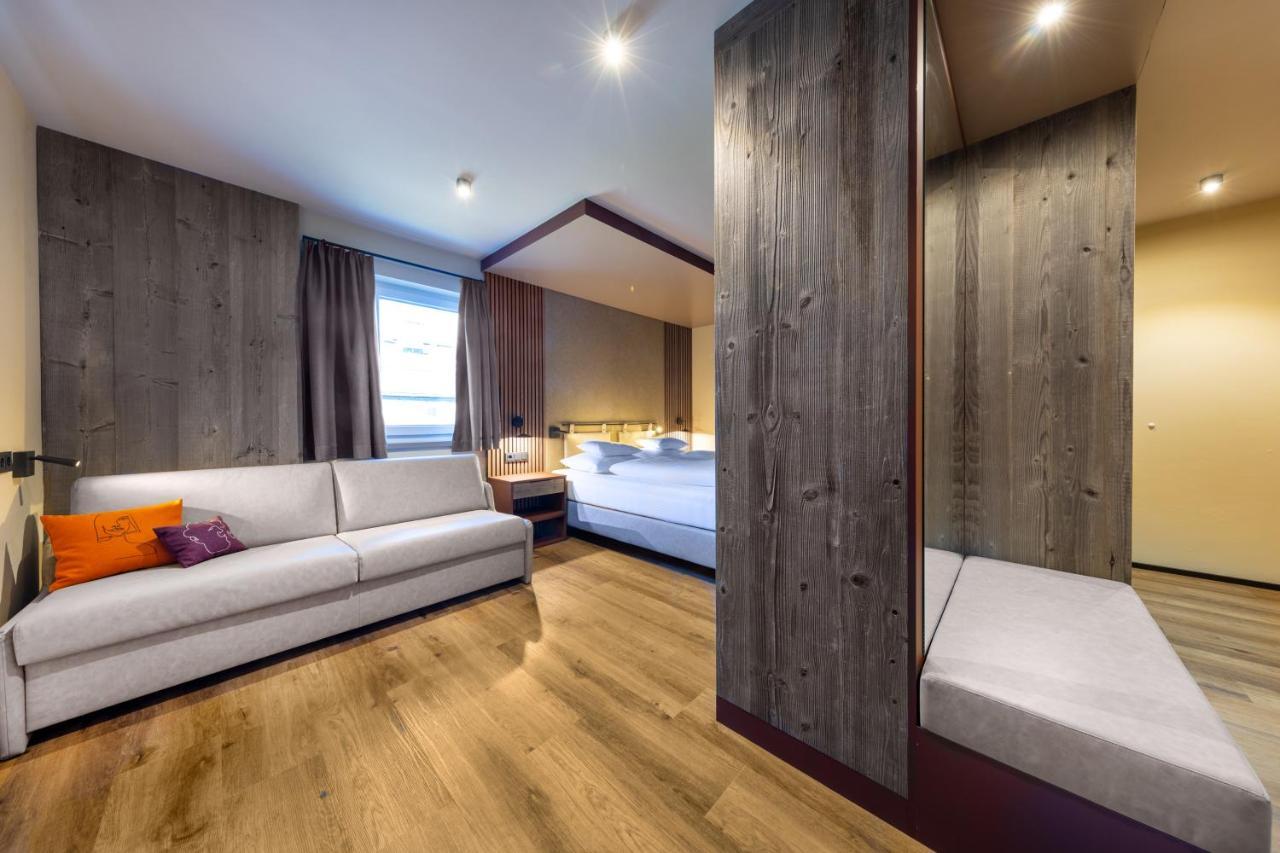 Double Room,1350640090:JPEG