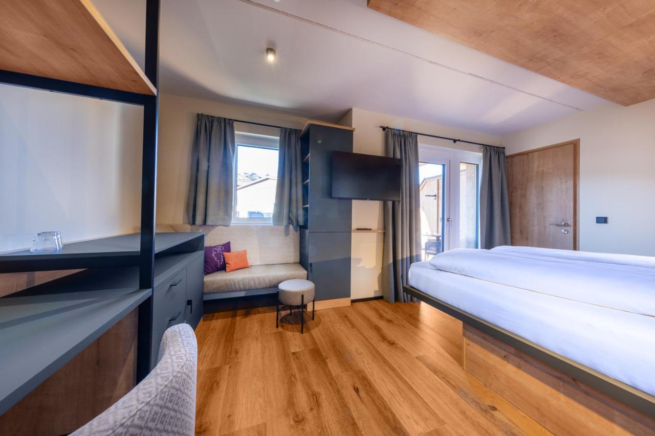 Double Room,1350650995:JPEG