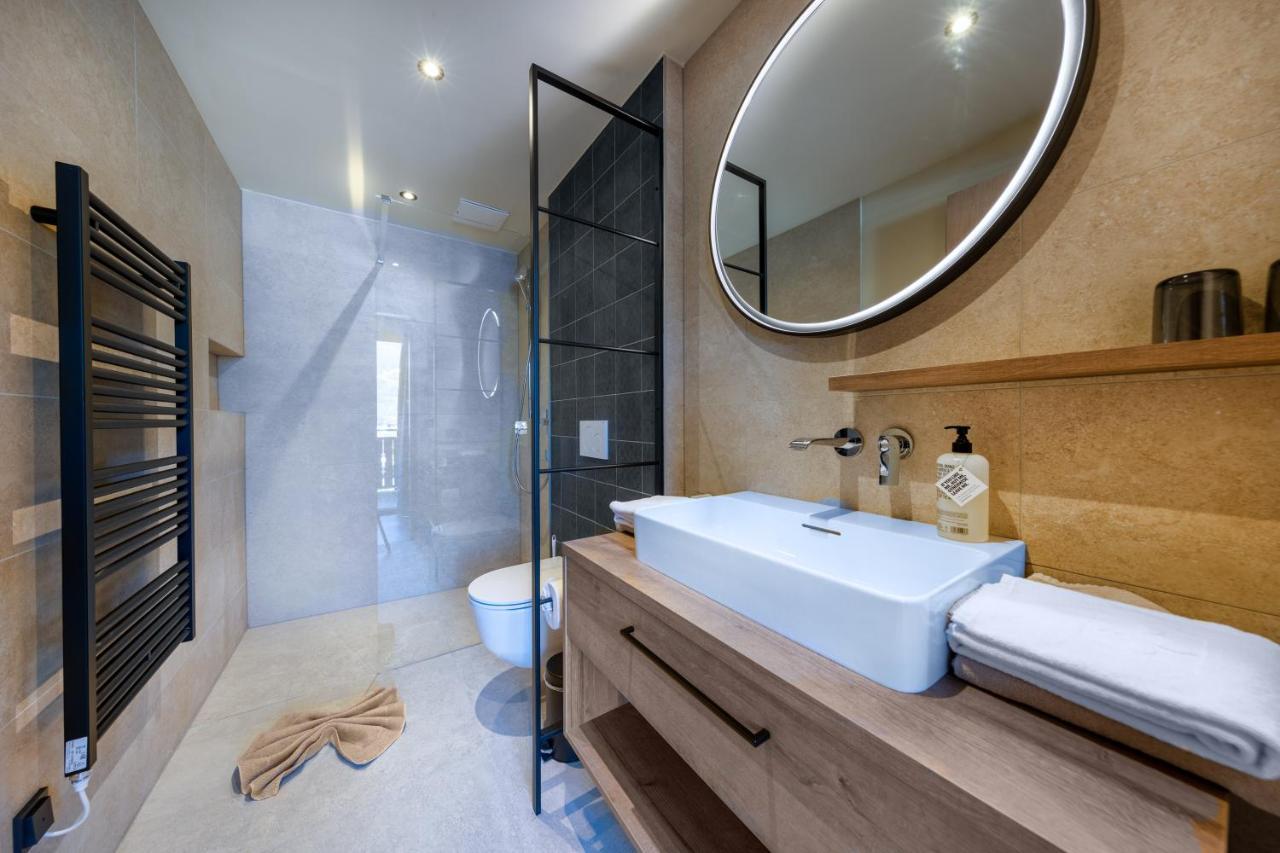 Double Room,1350655288:JPEG