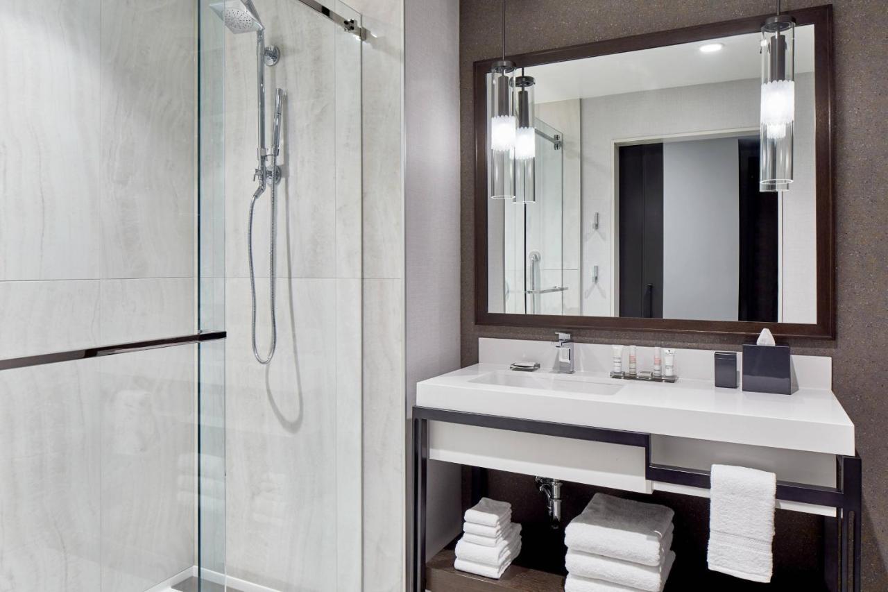 Double Queen Room