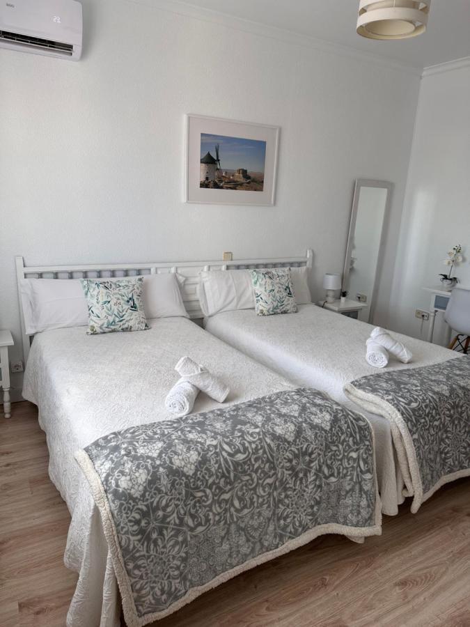 Twin Room,1235921233:JPEG