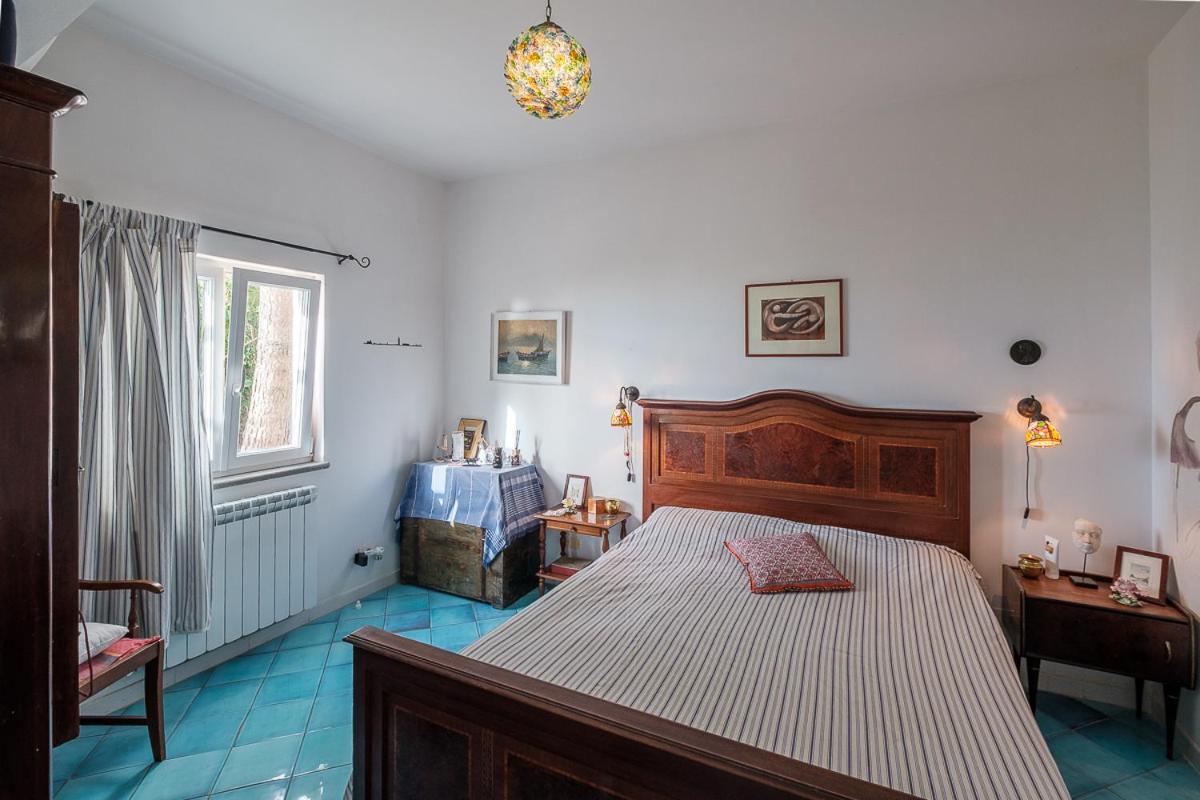 One-Bedroom Apartment,1351099453:JPEG