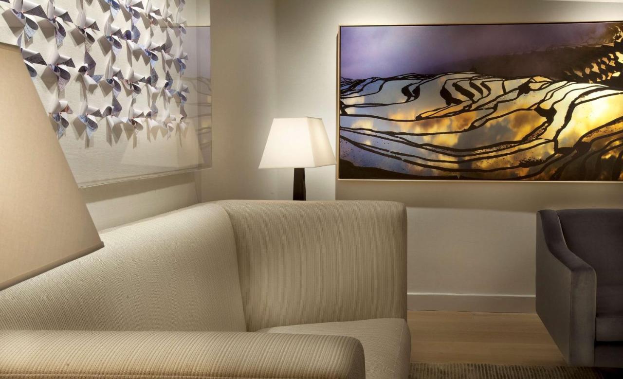 One-Bedroom Suite with City View,1351407874:JPEG