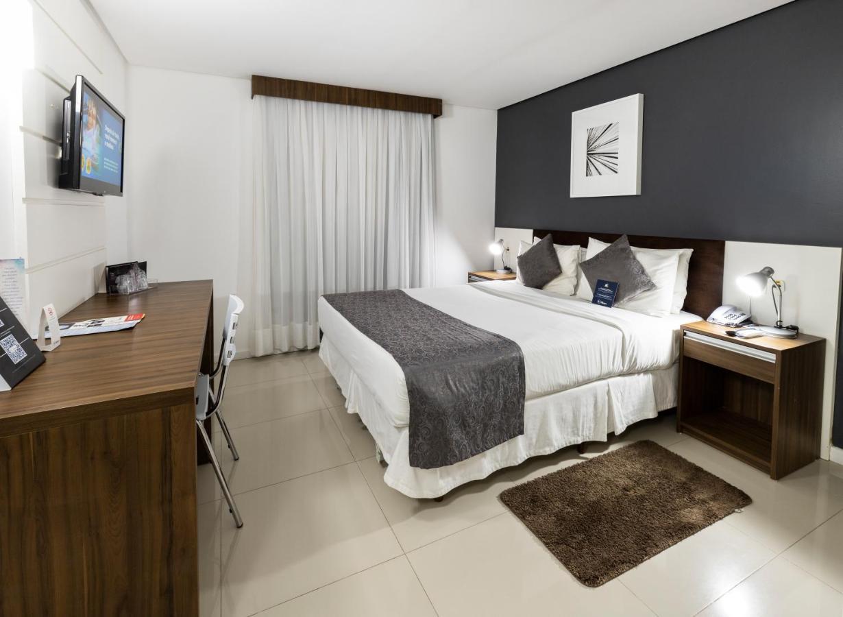 Quarto com Cama de Casal Acessível para Hóspedes com Mobilidade Reduzida