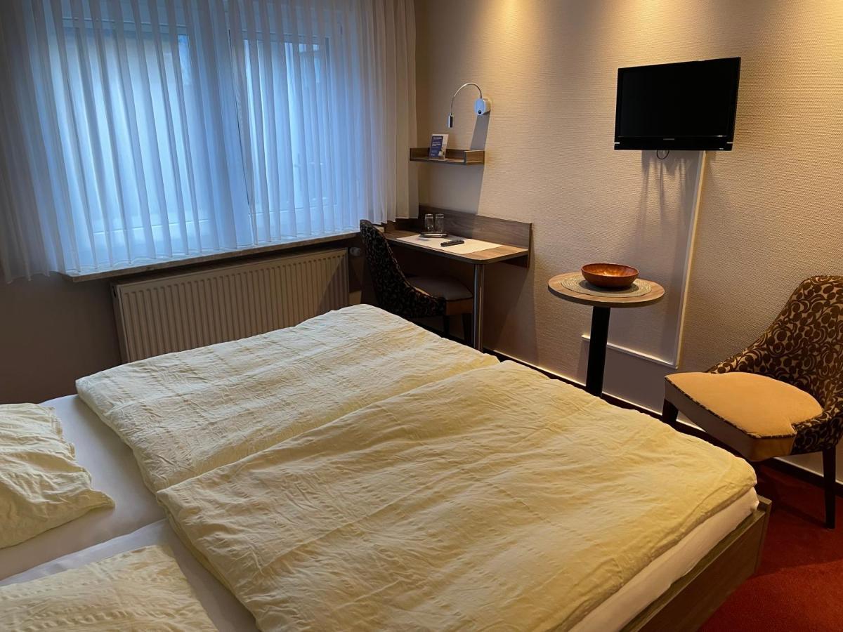 Single Room,1525754545:JPEG