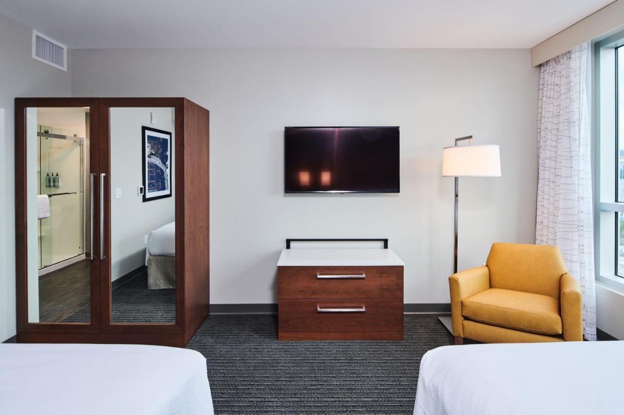 1 Bedroom Suite 2 Queen Beds Sofa bed City View