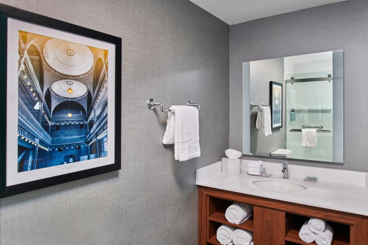 1 Bedroom Suite 1 King Bed Sofa bed City View