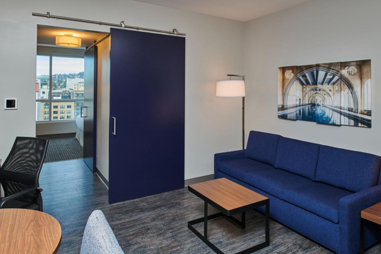 1 Bedroom Suite 1 King Bed Sofa bed City View