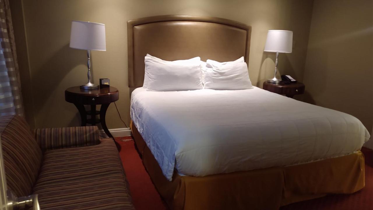 One-Bedroom Suite