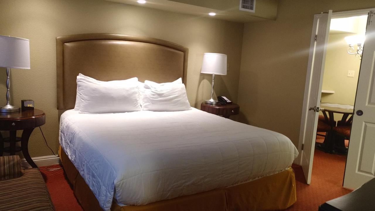 One-Bedroom Suite