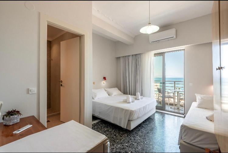 Standard Triple Room Sea View