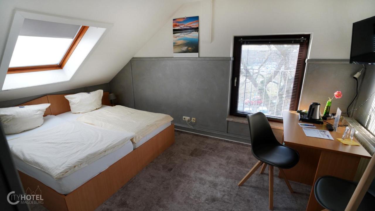 Double Room,1352313398:JPEG