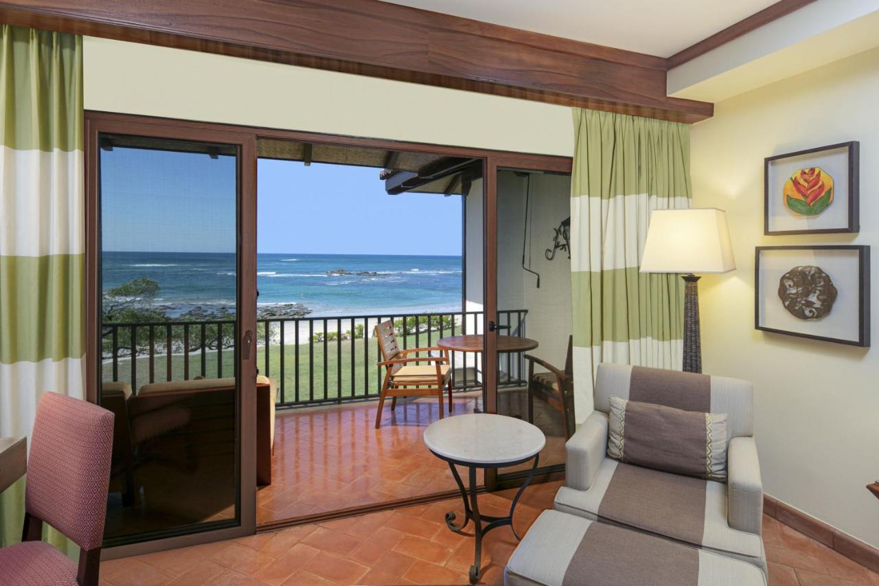 Guest room 1 King Ocean Front Balcony