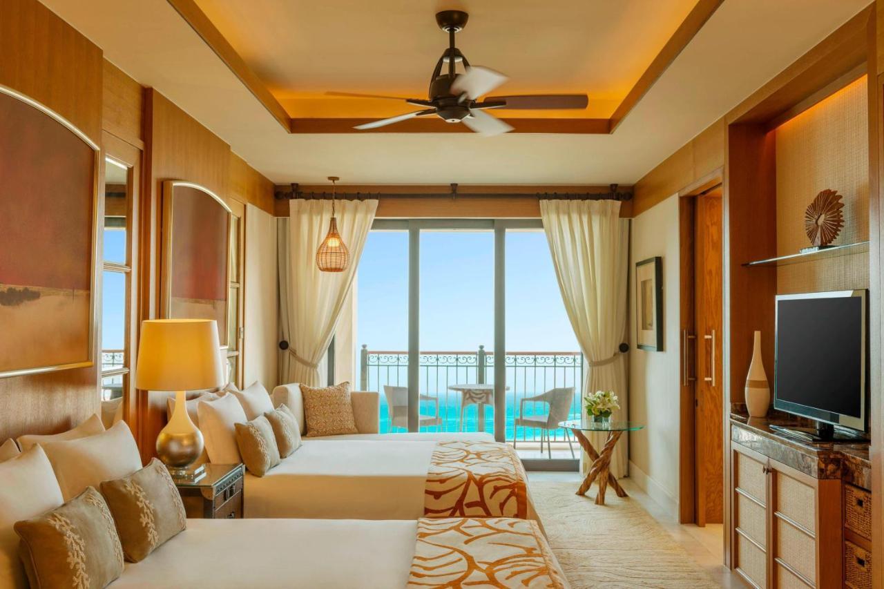 Premium Sea view Room Guest room 2 Queen Sofa bed