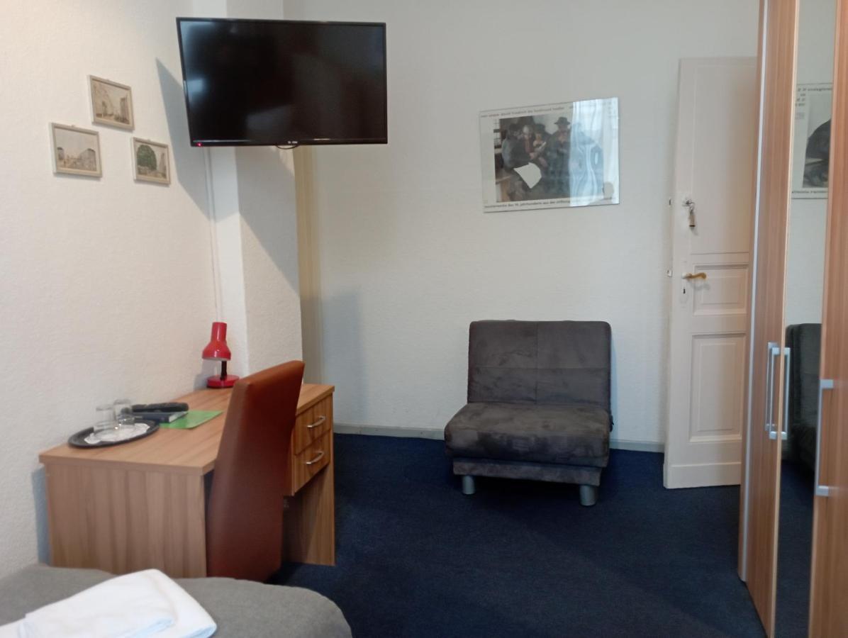 Double Room,1498482784:JPEG