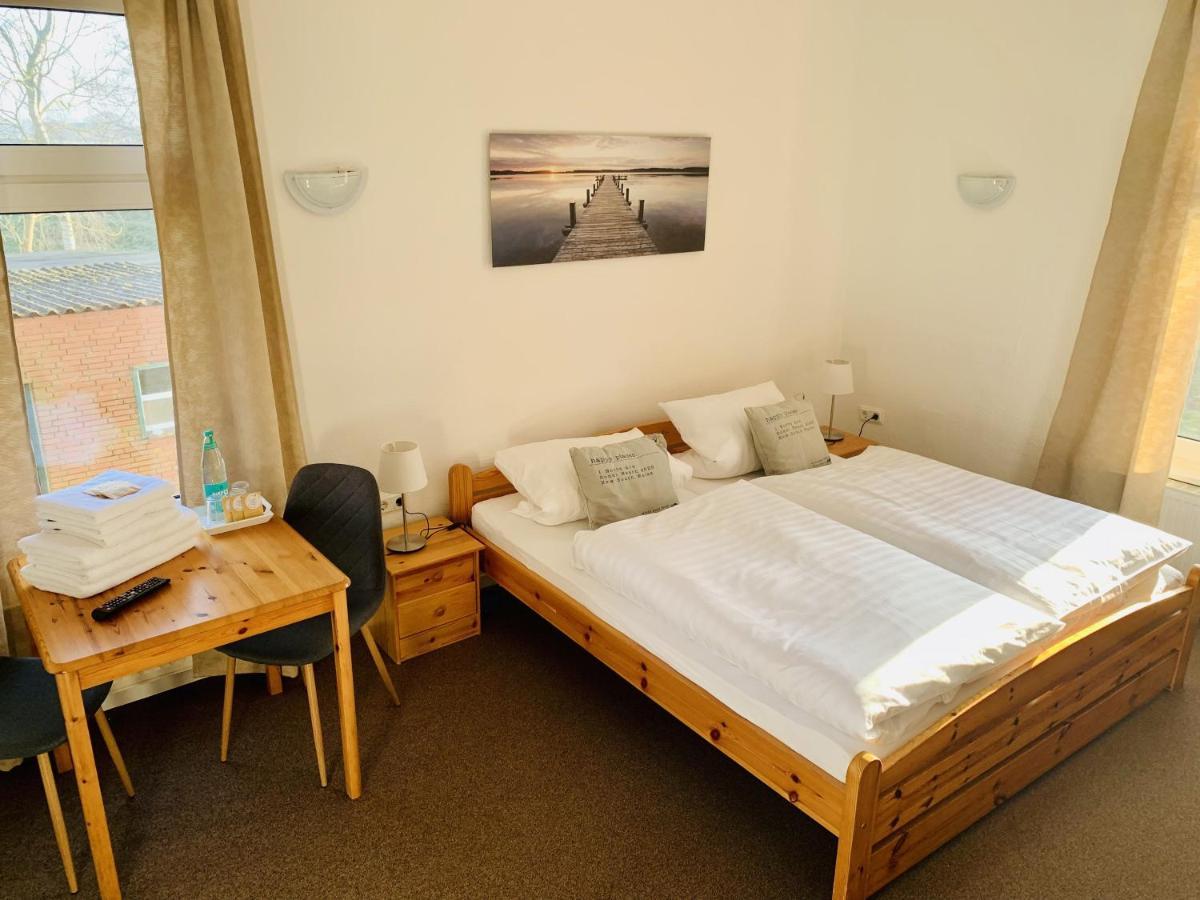 Double Room,1312917622:JPEG