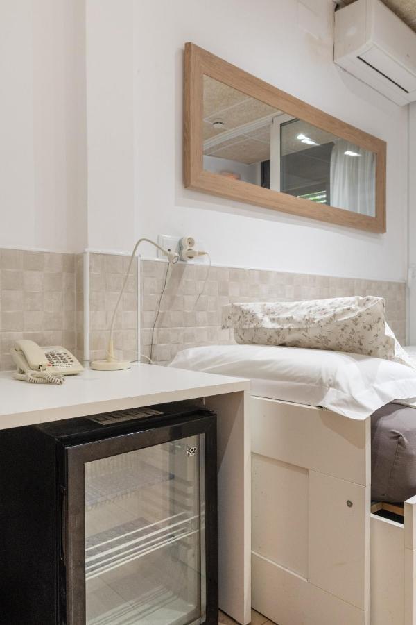 Single Room Private Bathroom