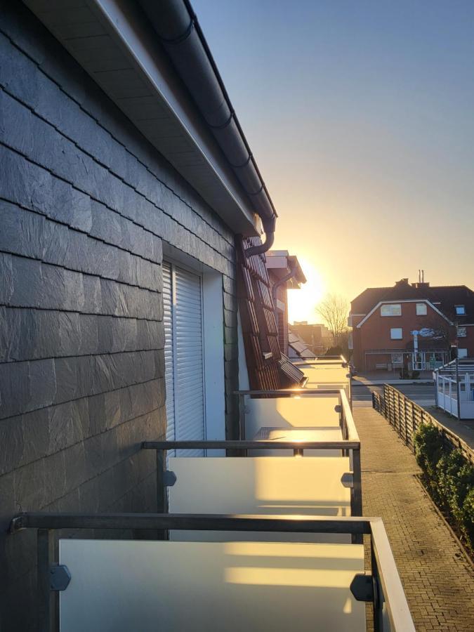 Double Room with Balcony,1366836119:JPEG