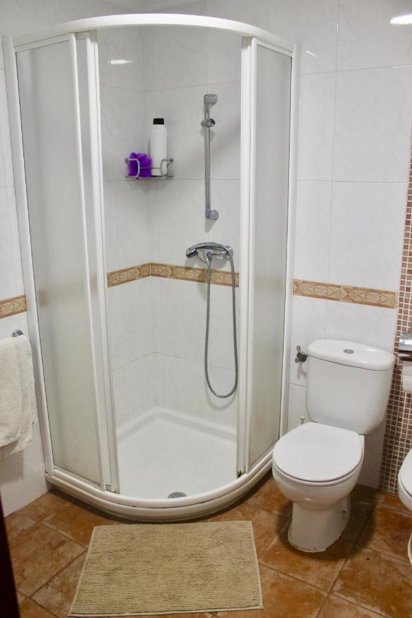 Twin Room,1355098112:JPEG