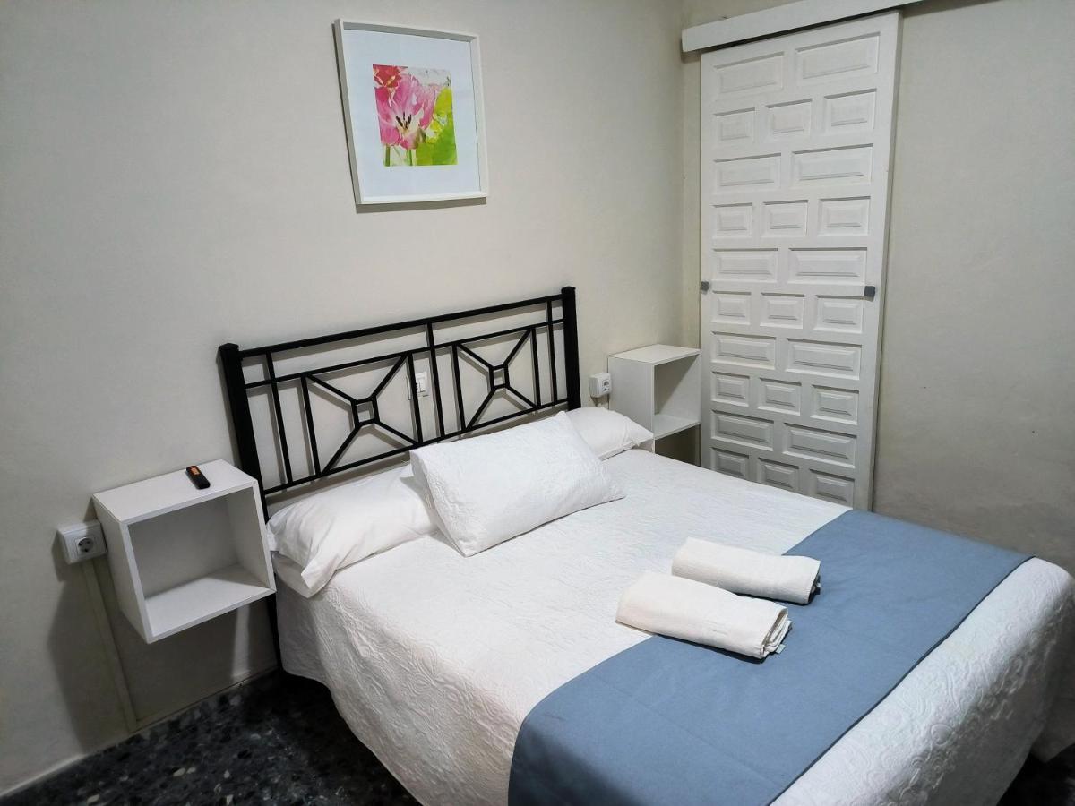 Budget Double Room,1355994011:JPEG