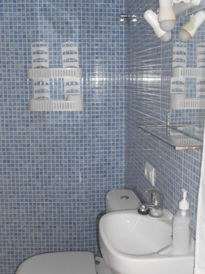 Single Room Private Bathroom