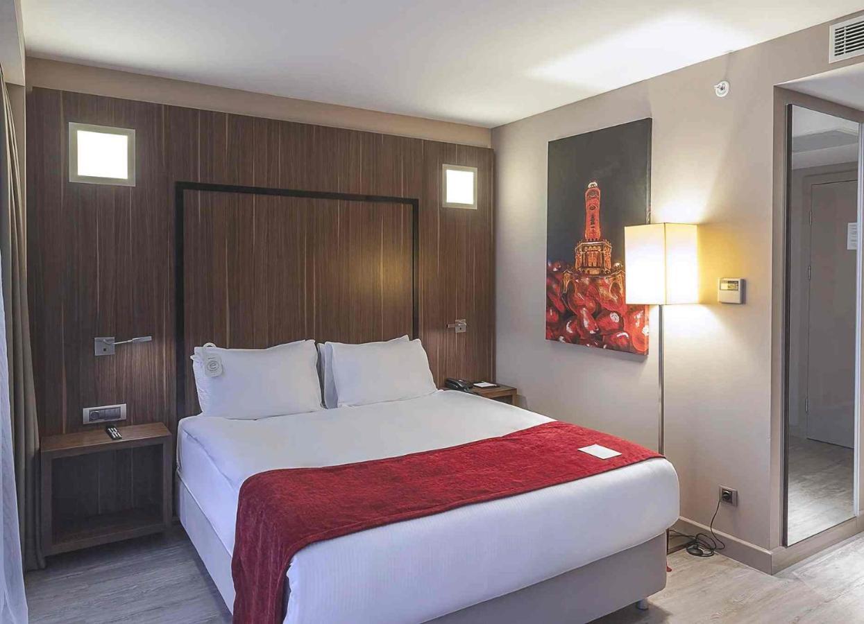 Room Seaview