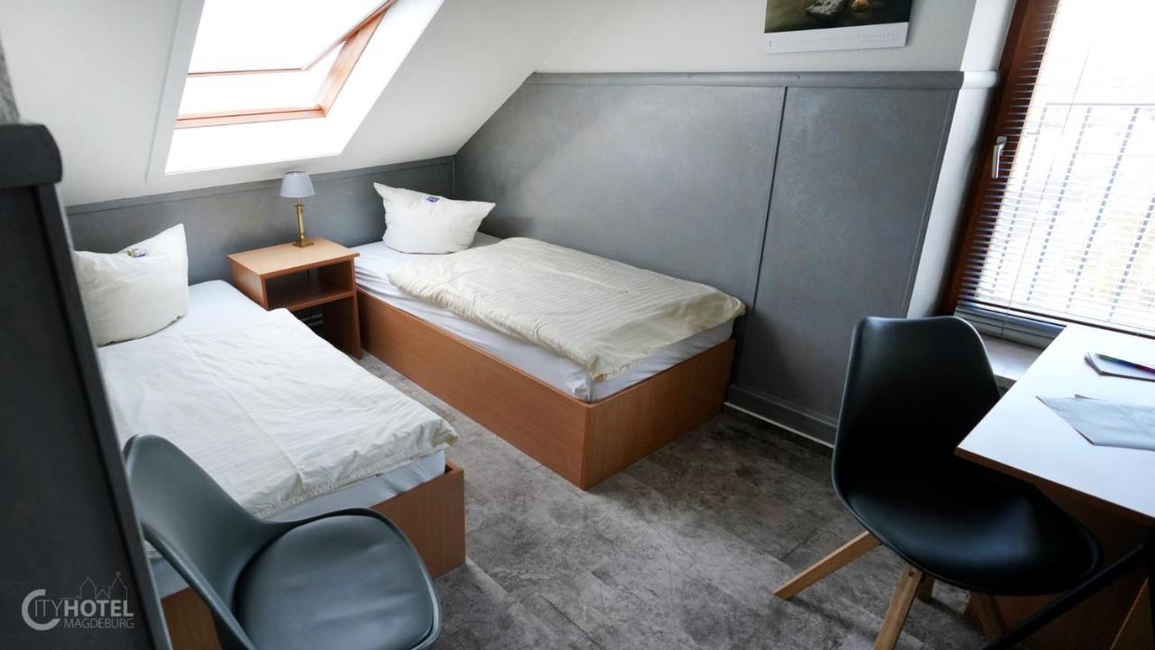 Standard Twin Room,1356477755:JPEG