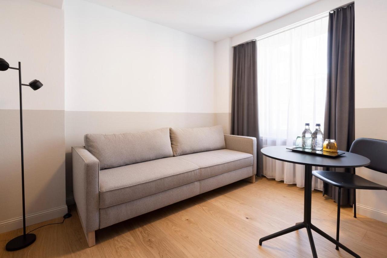 Junior Suite Plus,1356678449:JPEG
