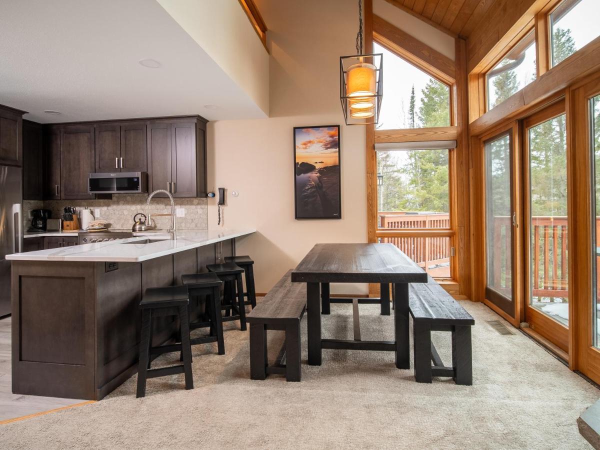 Three-Bedroom Townhouse,1356741017:JPEG