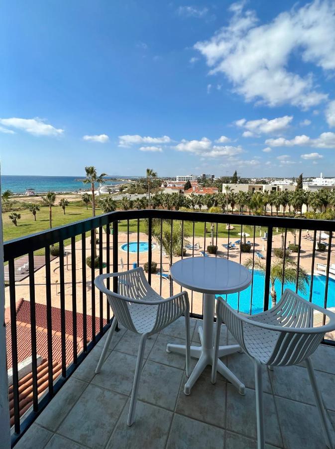 Standard Double or Twin Room Sea View