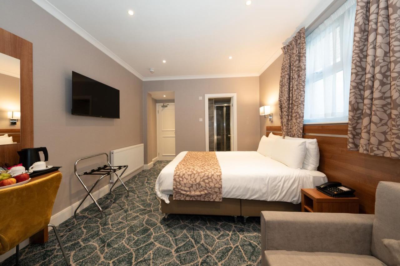 Hyde Park Club Room