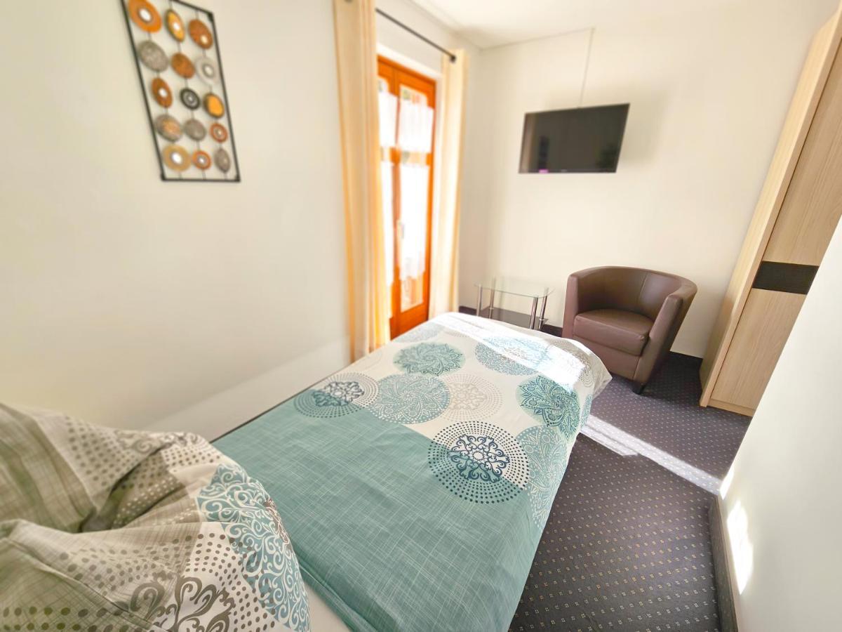 Classic Single Room