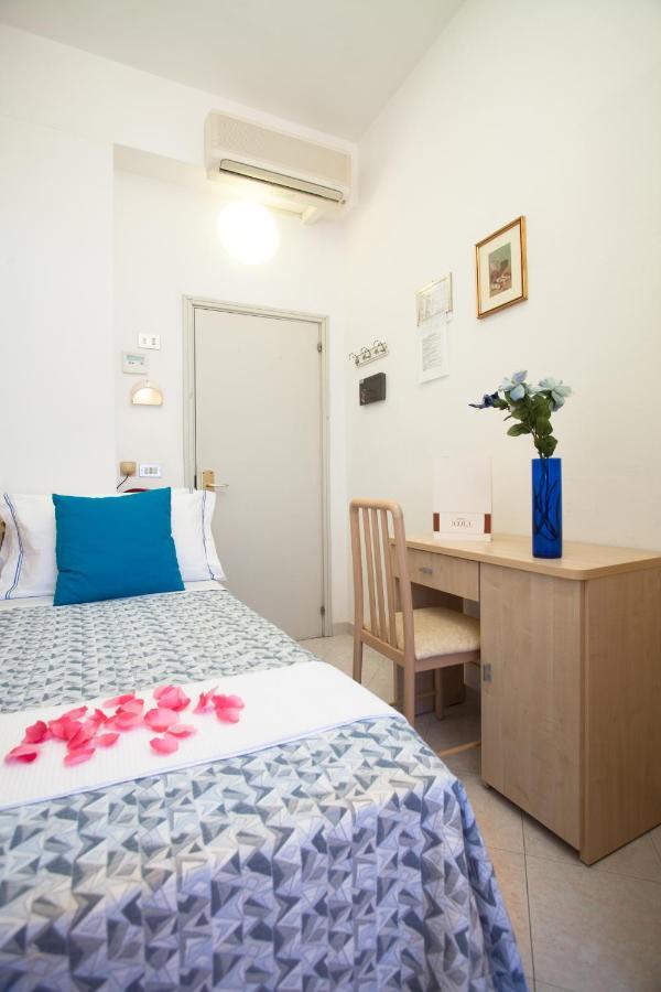Classic Single Room