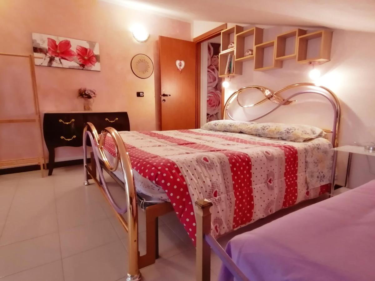Economy Triple Room