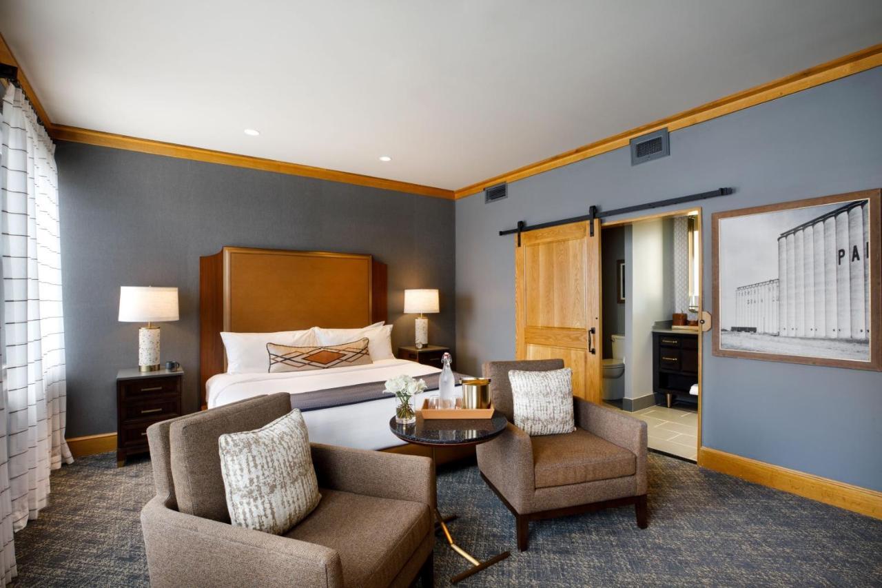 Standard King Room