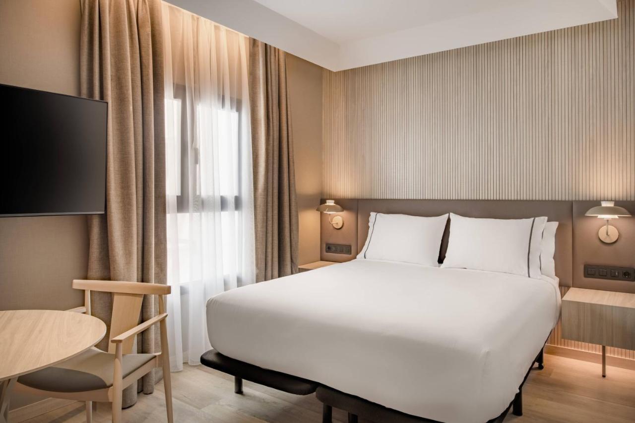 Standard Queen Guest Room,1357529762:JPEG