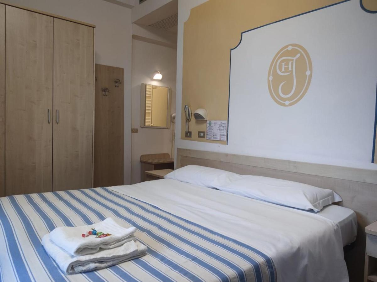 Standard Double or Twin Room Balcony,1355064128:JPEG