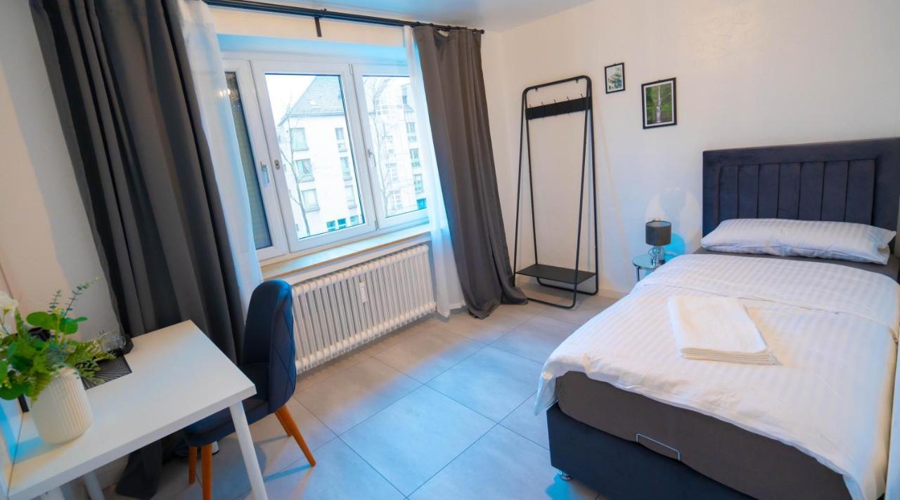 Single Room Private External Bathroom