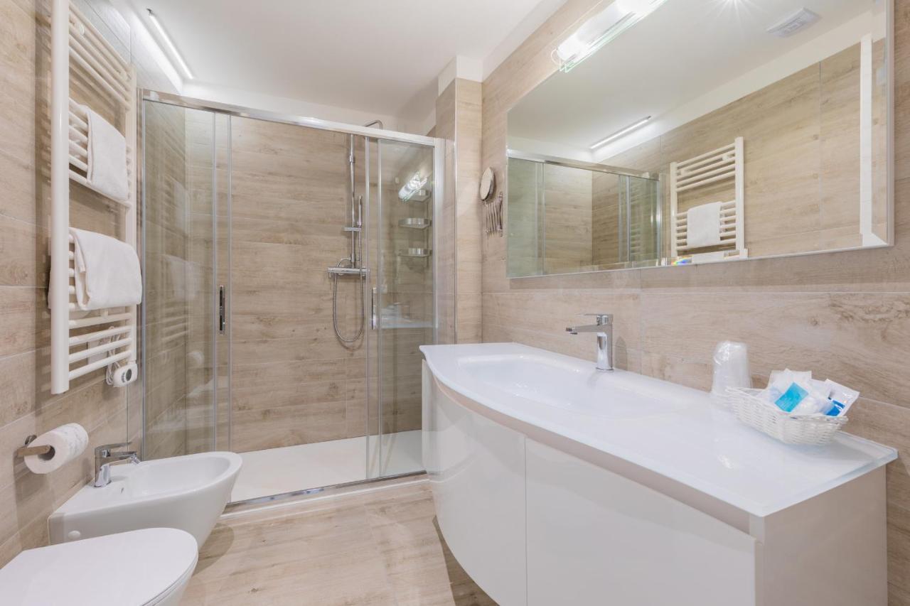 One-Bedroom Apartment Jacuzzi,1422025458:JPEG